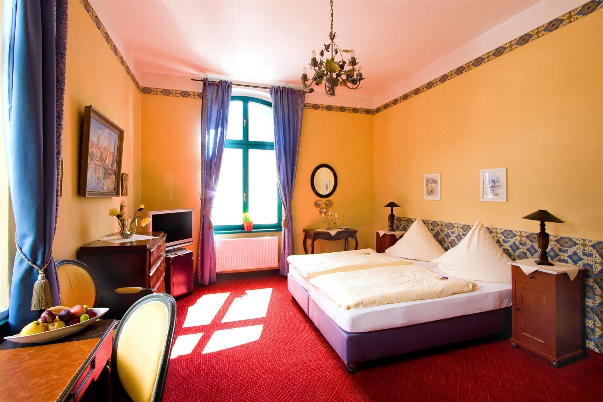 Hotel Zur Henne Naumburg  Eksteriør billede