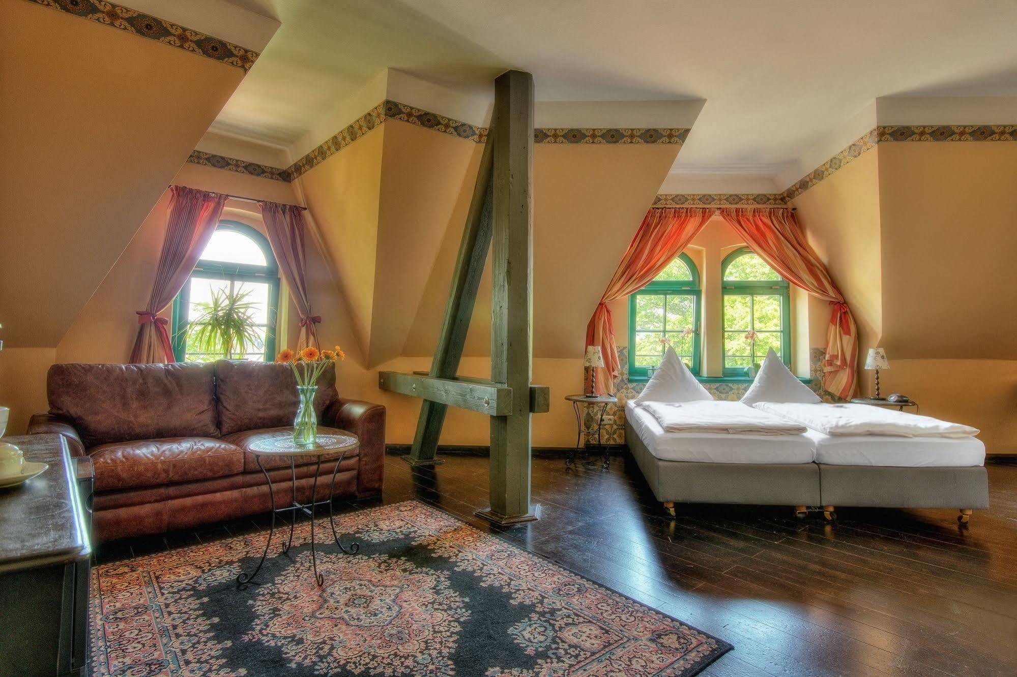 Hotel Zur Henne Naumburg  Eksteriør billede