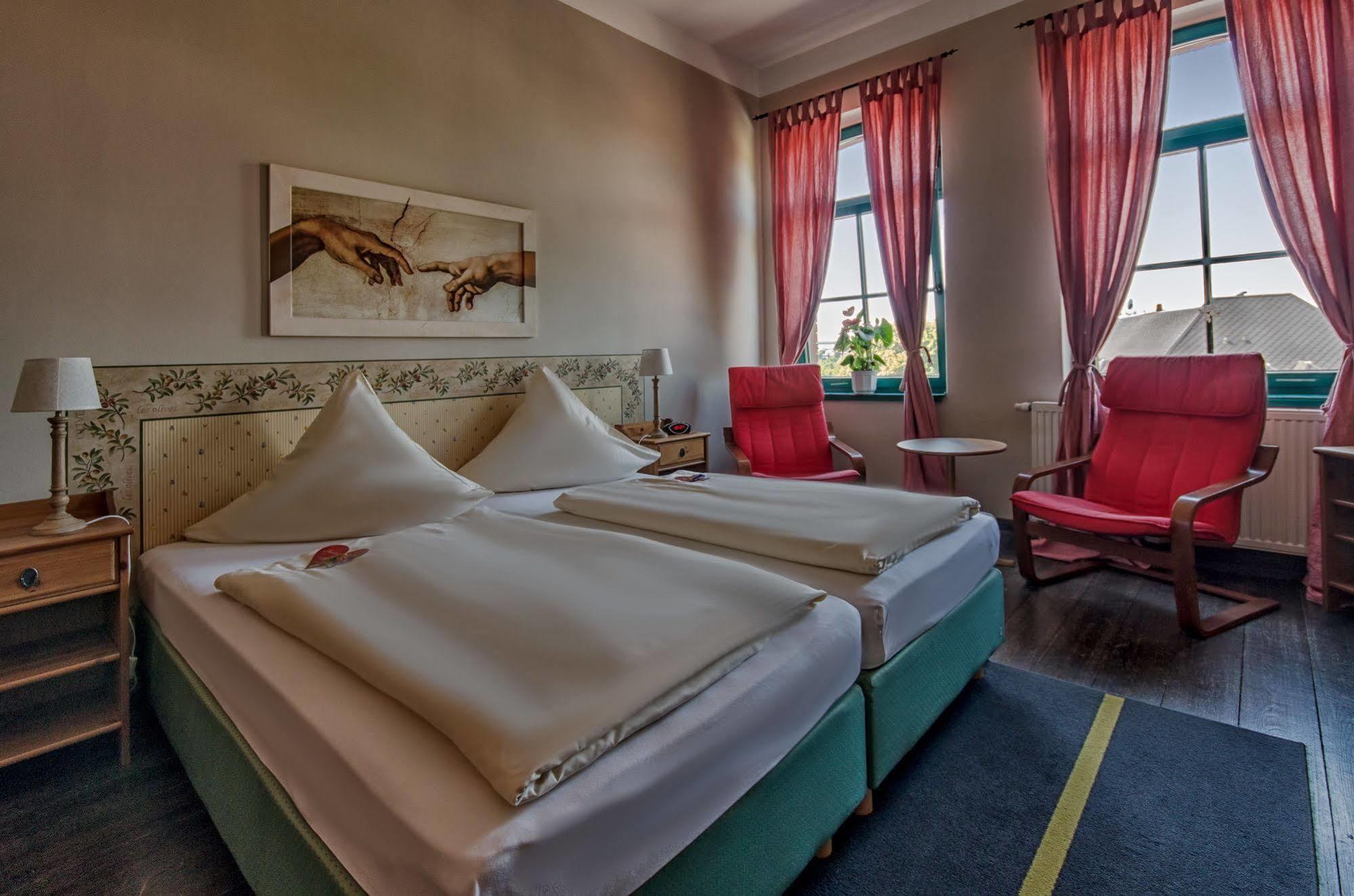 Hotel Zur Henne Naumburg  Eksteriør billede