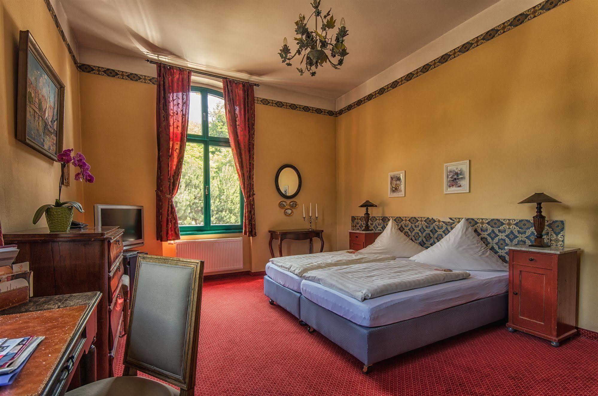 Hotel Zur Henne Naumburg  Eksteriør billede