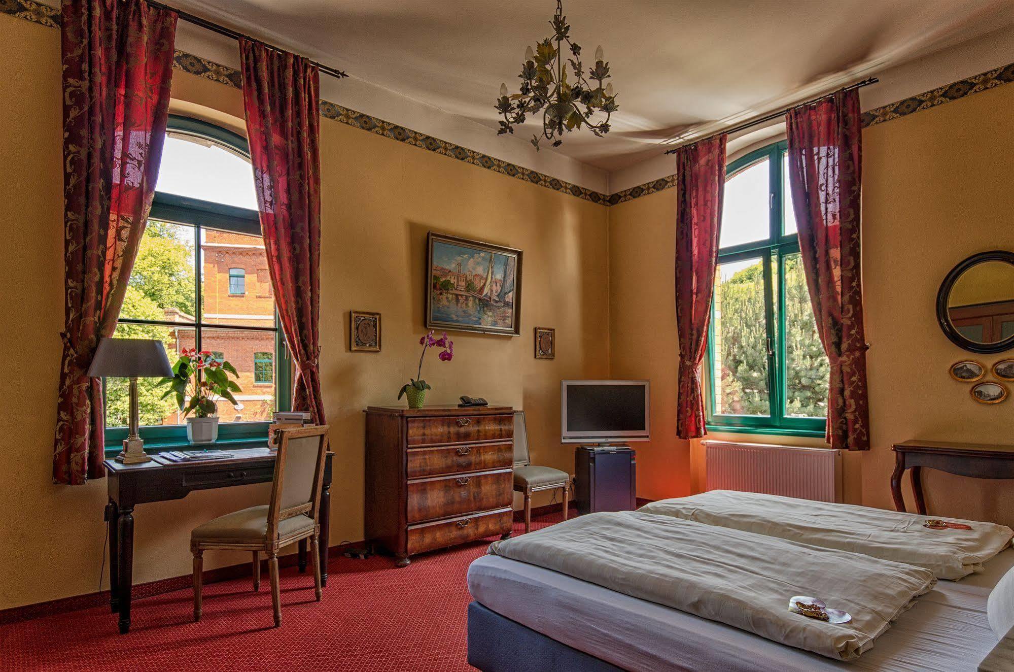 Hotel Zur Henne Naumburg  Eksteriør billede