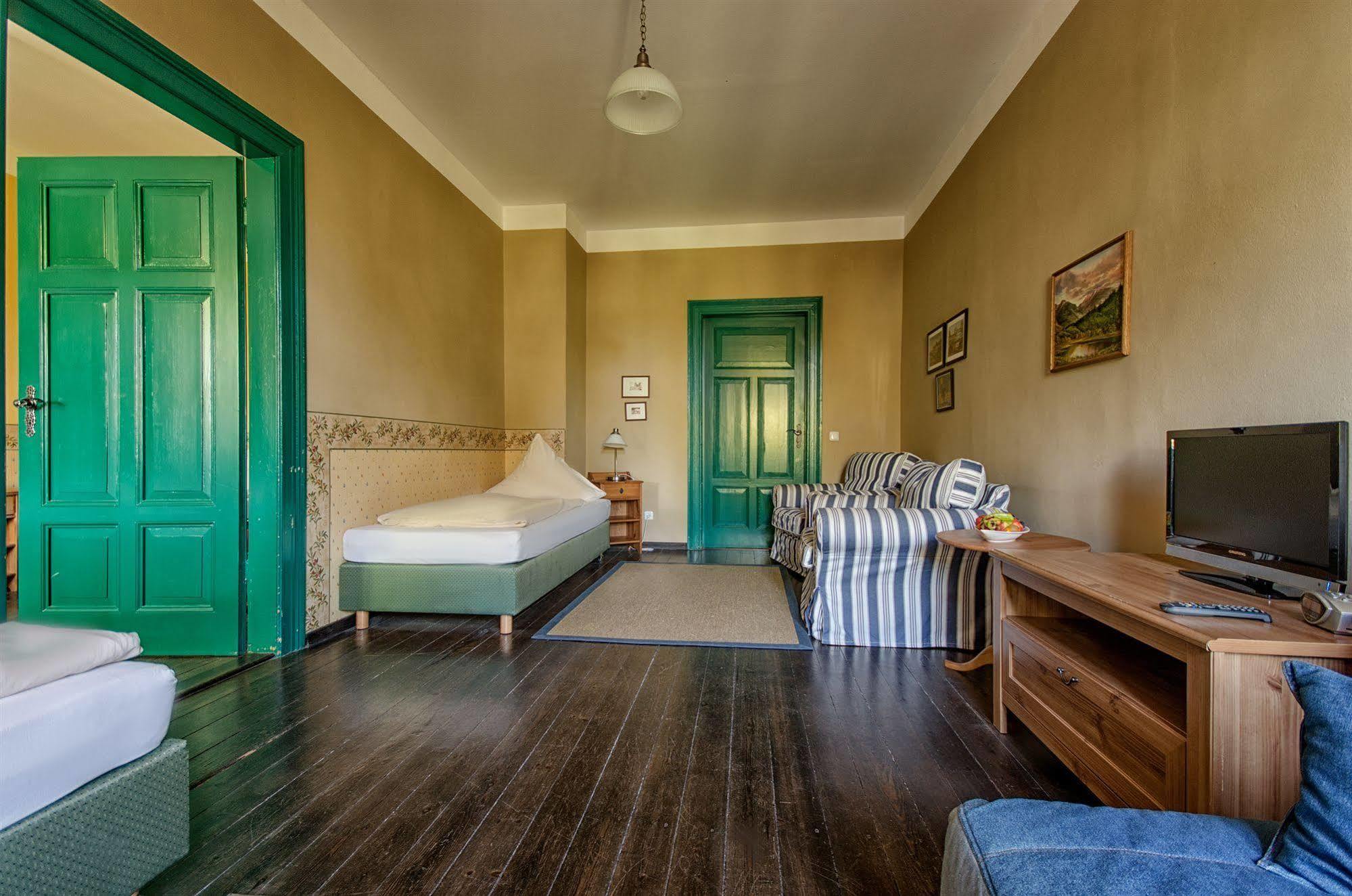 Hotel Zur Henne Naumburg  Eksteriør billede